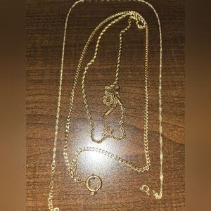 3 Quality Costume Jewelry Chains To Build Your Jewelry Wardrobe